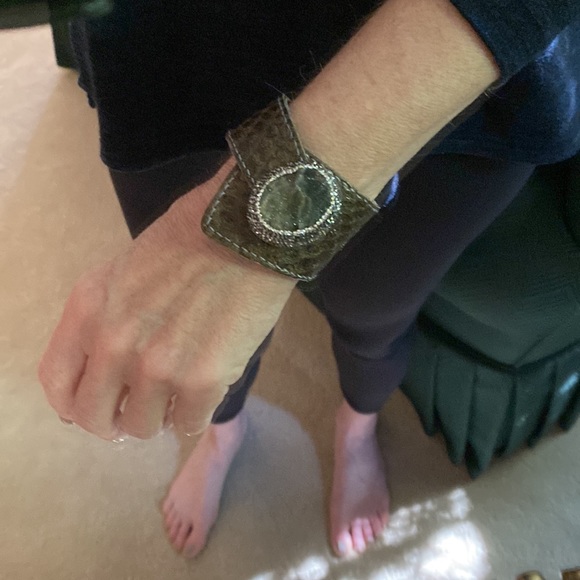 Roni Blanshay Skin/Leather Cuff - Picture 2 of 13